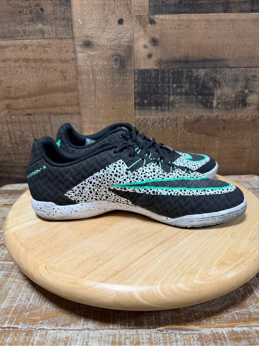 Nike HypervenomX Finale IC Safari Mens 7 Indoor Soccer 749887-103 Green 2015